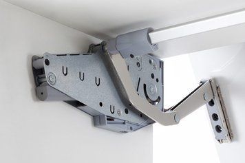 Підйомний механізм фасаду Hafele Free Swing 370-500 мм 3.0-6.5 кг комплект (372.34.601) 372.34.601 фото